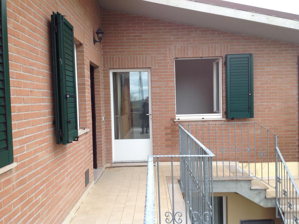 Casa Vacanze Immersa Tra Le Colline, Vicinissima Al Mare E Con Nuova Piscina Senigallia Exterior photo